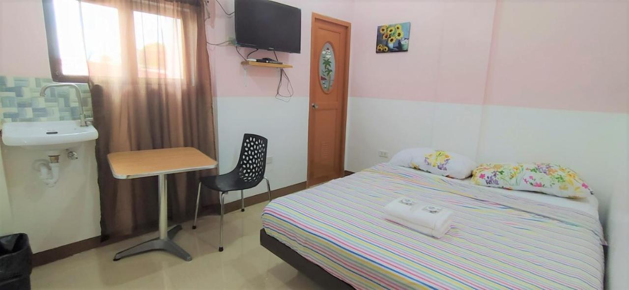 Jb Valdres Apartment Манила Экстерьер фото